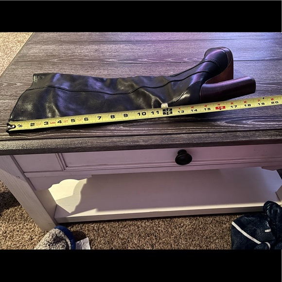 COPY - Beautiful authentic coach leather knee high boots - Picture 5 of 5